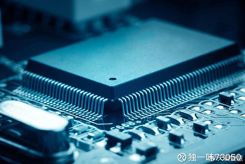 电科数字： 据了解公司投资参股的上海华诚金锐信息技术有限公司暂未开发液冷服务器产品