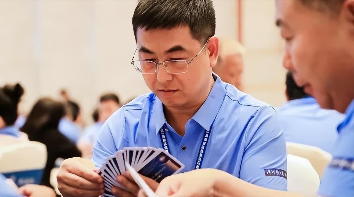 今天，1.4亿人开始掼蛋了