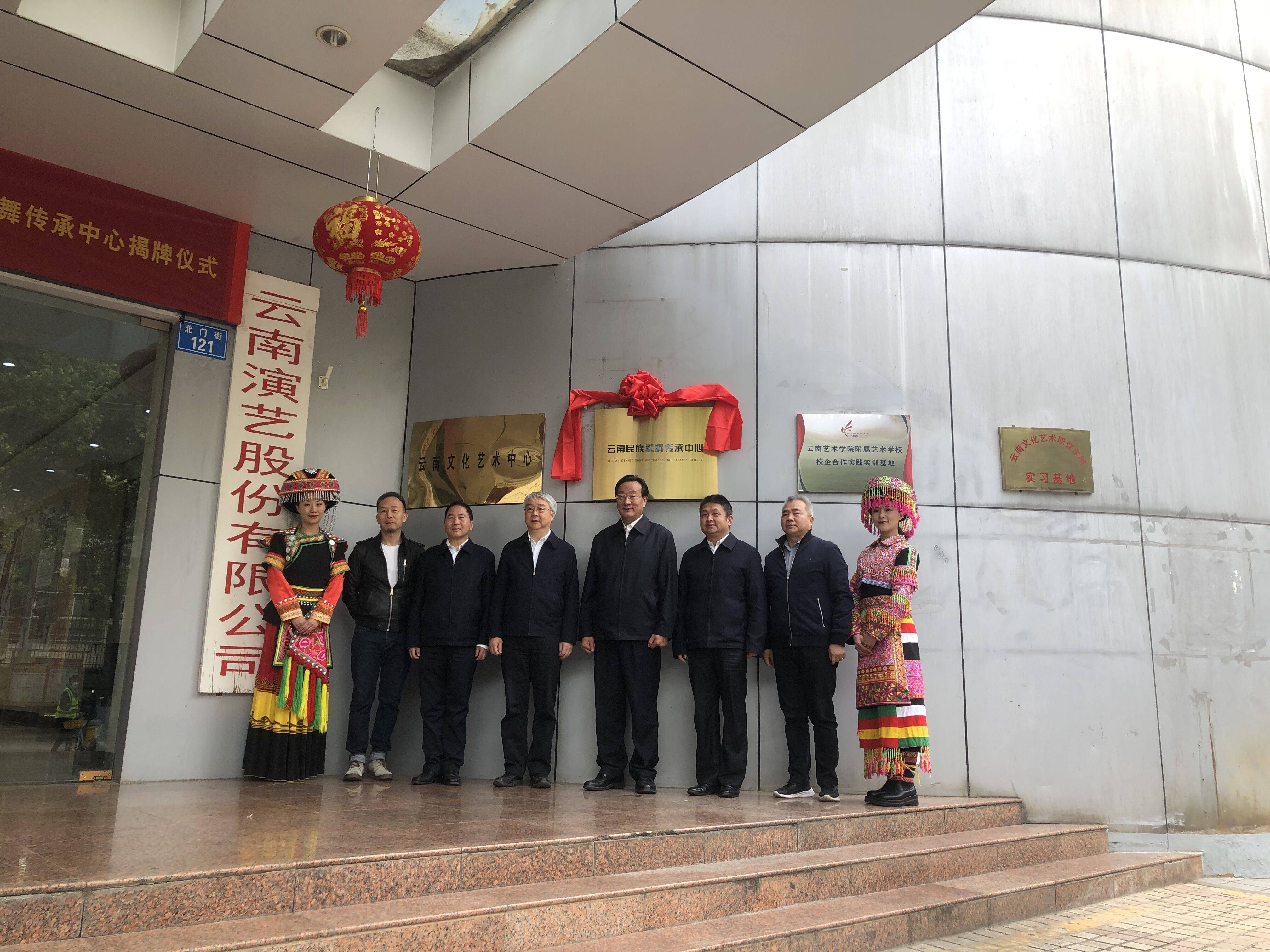 重庆市民族宗教委原党组书记陈文森被"双开"