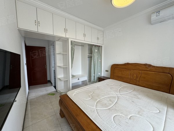 红星美凯龙与欧陆汽车港达成战略签约，首店落子重庆二郎商场