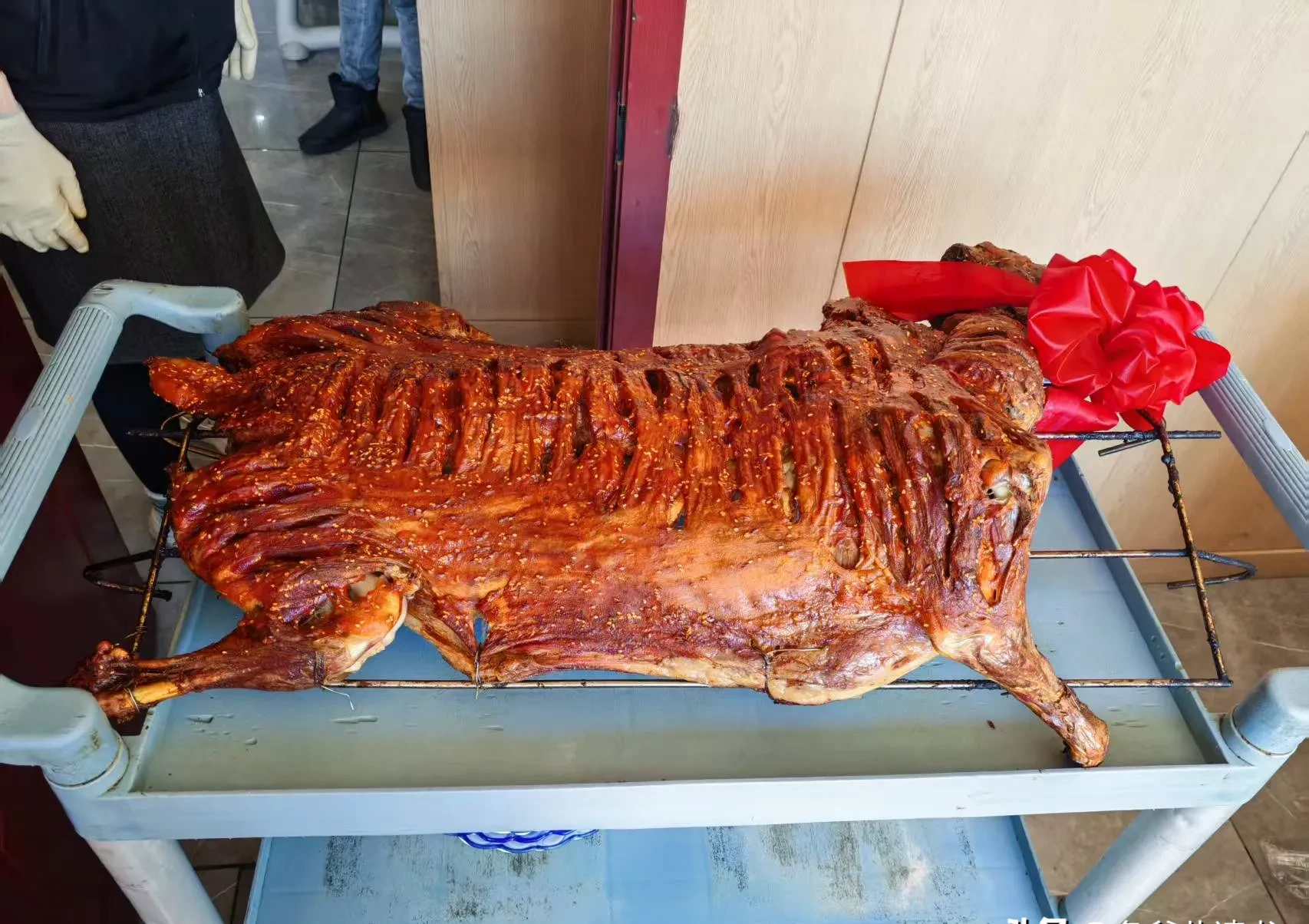 张掖牛羊，进京赶“烤”