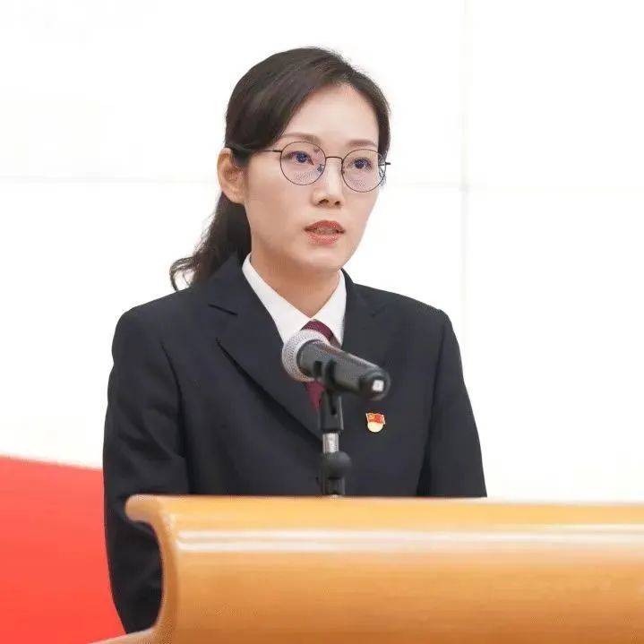 上海市人民检察院依法对陈笑波决定逮捕