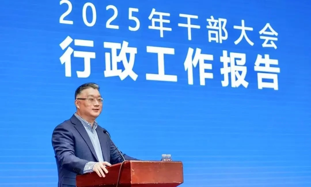 要求上汽“跪着学习”，贾健旭确认与华为的合作是智选车模式