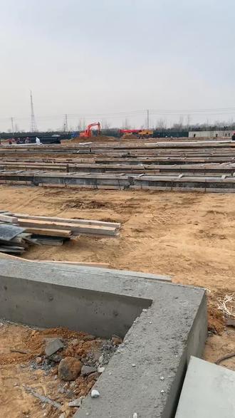 南山控股：截至2025年4月18日，公司股东人数为45,587人