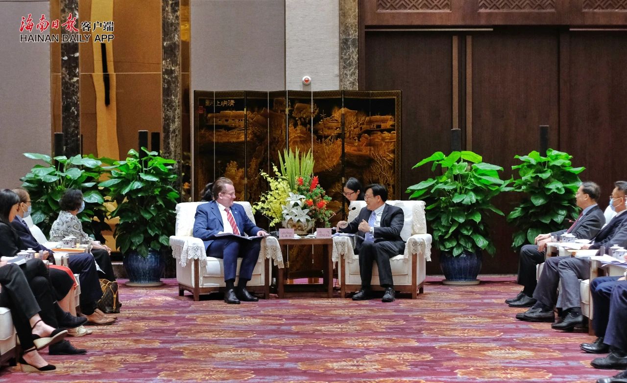 外交部副部长马朝旭集体会见金砖成员国和伙伴国驻华使节