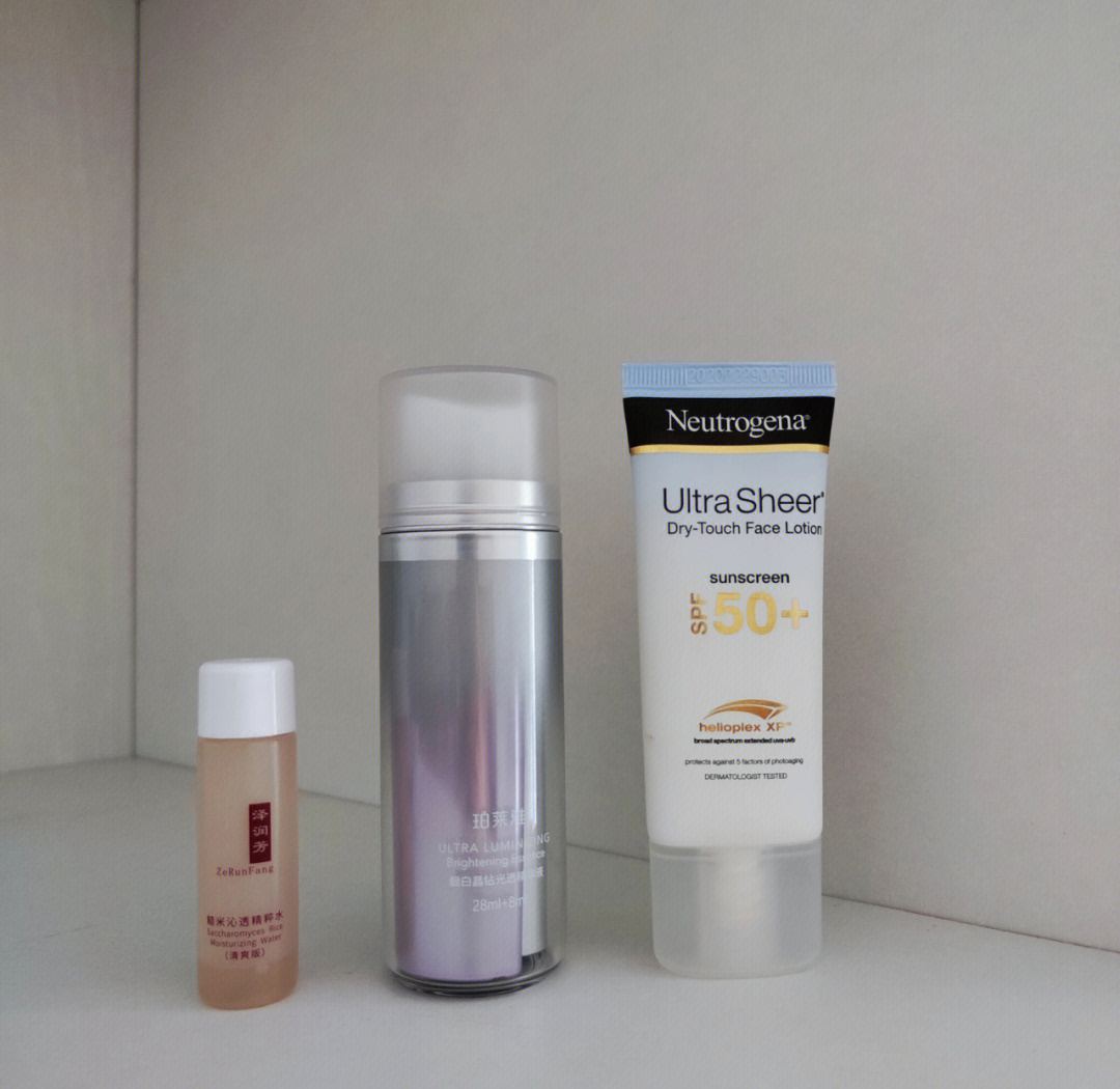 珀莱雅获得外观设计专利授权：“化妆品瓶（OR防脱精华）”