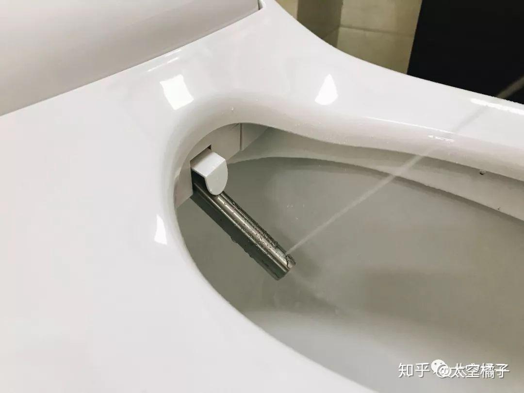 松霖科技获得发明专利授权：“出水装置及智能马桶”