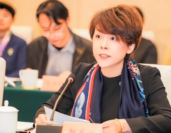 复星医药换帅：接棒吴以芳 陈玉卿出任董事长