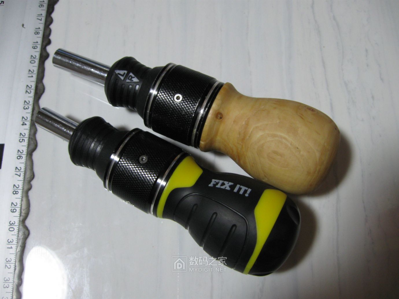 巨星科技获得外观设计专利授权：“工具手柄（螺丝批）”