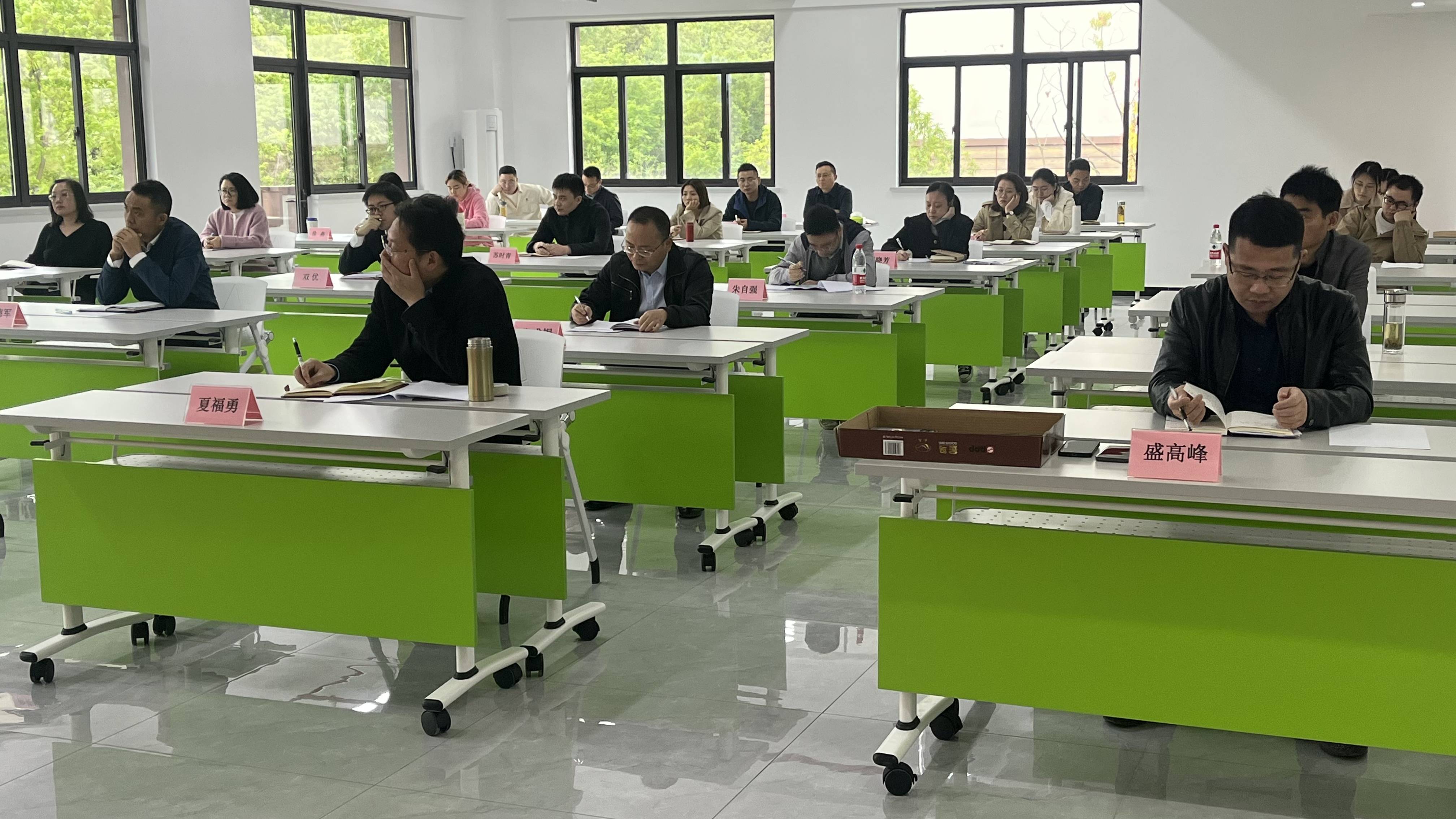 海欣食品:公司2025年正在通过多元化渠道布局提升品牌曝光度,并优化产品结构以满足消费者多元化需求