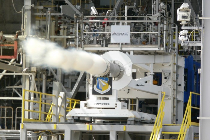 潍柴动力获得实用新型专利授权：“一种非同轴预燃室结构、预燃室系统及发动机”