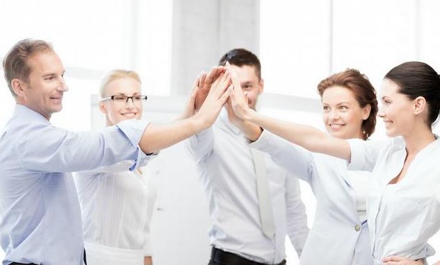 游宁：多元触点时代，唯有全局思维方能制胜传播 |幼狮评委说④