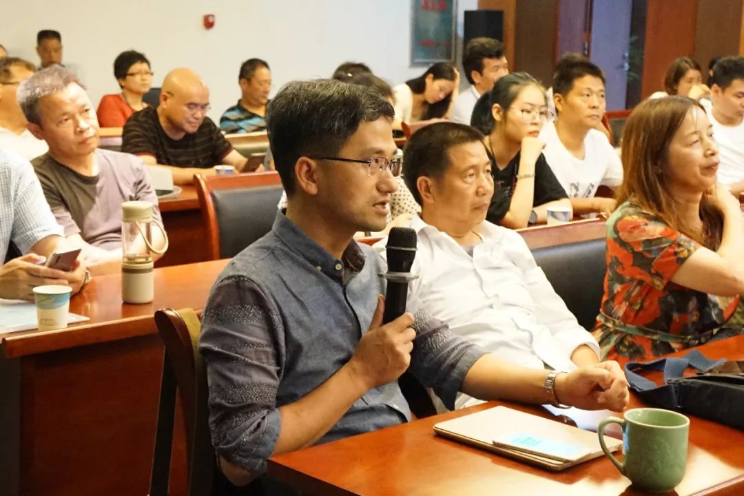 李止：我像水一样在众山中穿行