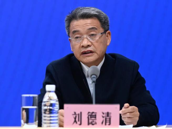 今日看点｜国家卫健委将召开新闻发布会，介绍时令节气与健康（芒种）有关情况