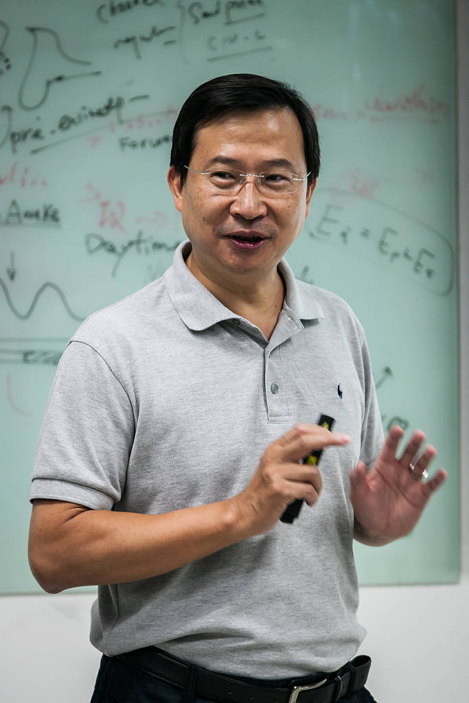 饶毅回应：我为何向刘革新开炮