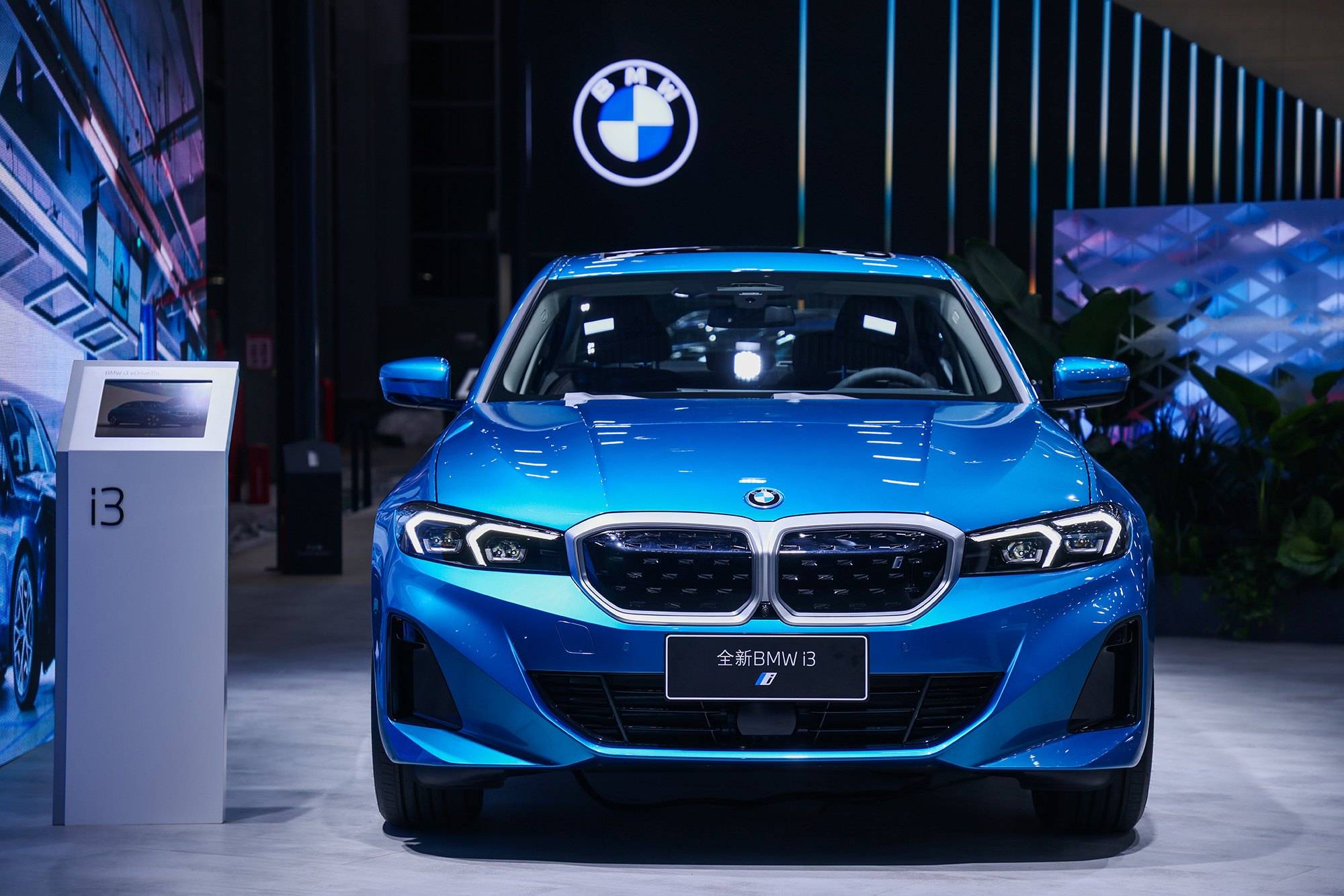 宝马“算账”优先