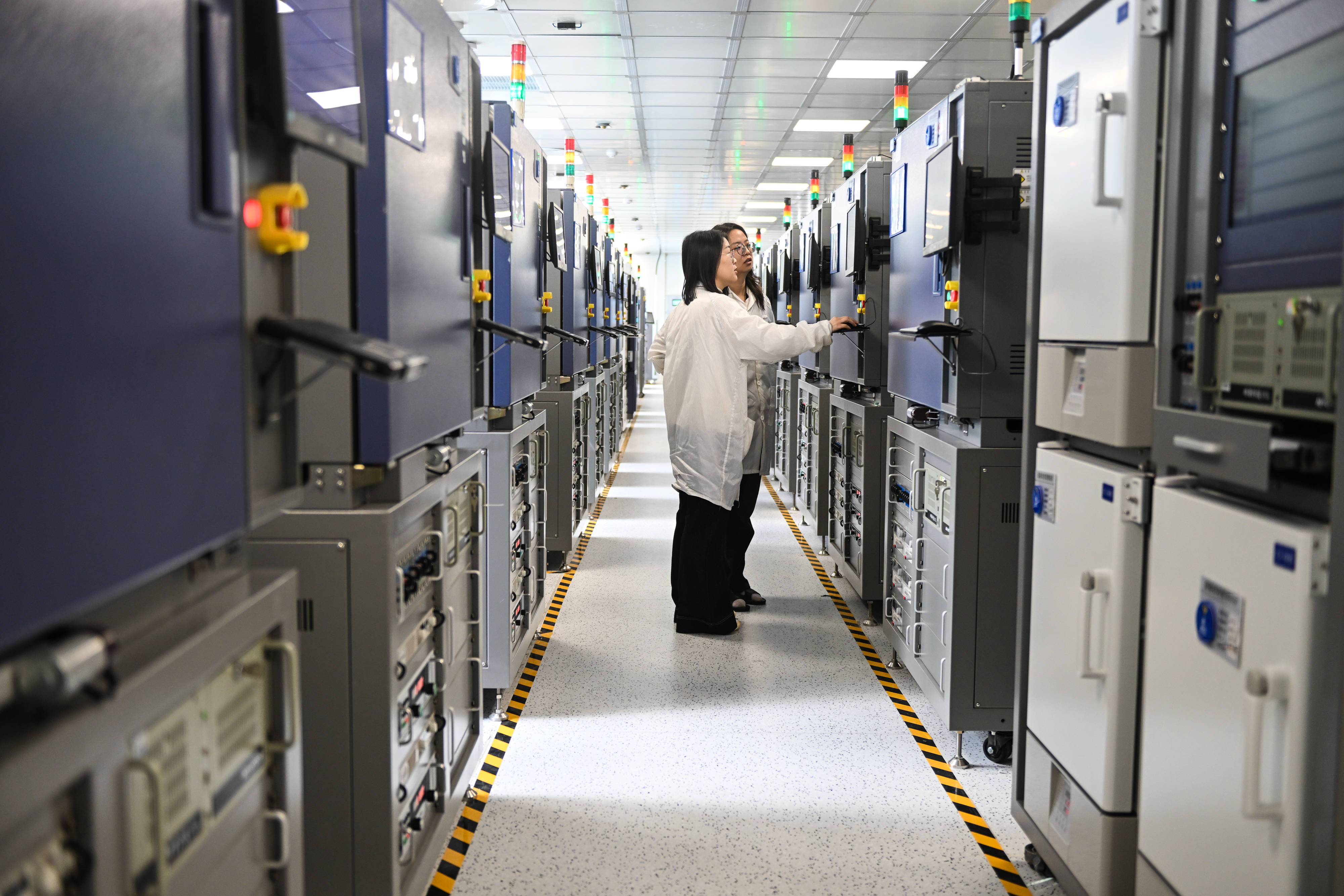 半导体存储器厂商江波龙赴港IPO，2024年扭亏，供应商相对集中