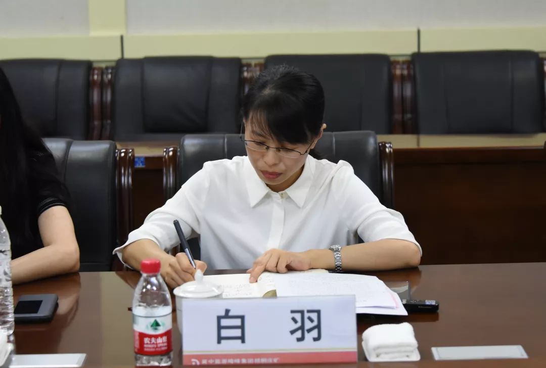 薛涛走访了五十家环保企业找“解药”