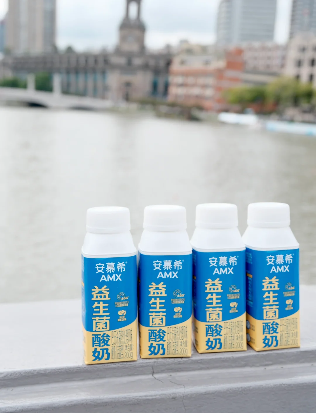 伊利股份获得外观设计专利授权：“包装套件（安慕希冠益生菌爆珠酸奶）”