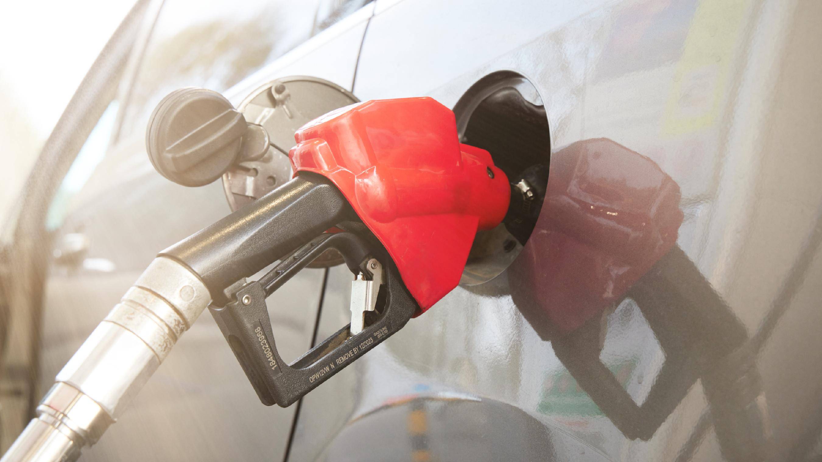 今日看点｜国内油价预计将迎年内第六涨