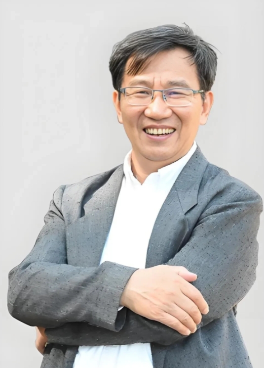 大疆教父李泽湘孵化，高瓴、源码加持，年增速50%的AI具身机器人第一股卧安机器人赴港IPO