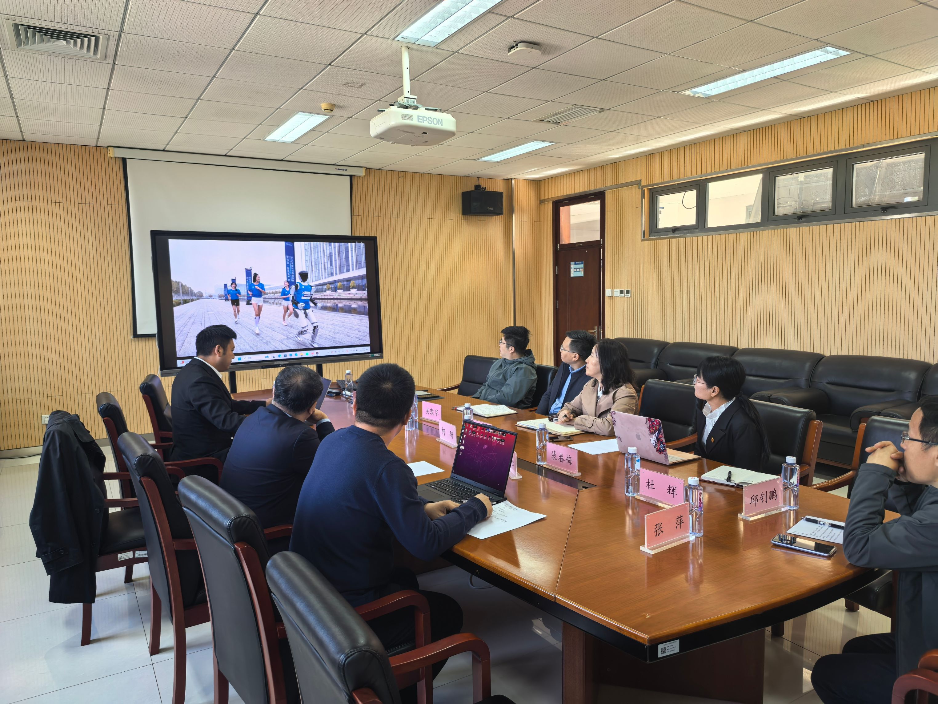 具身智能赛道加速发展：星动纪元完成近5亿元A轮融资，行业融资热潮持续