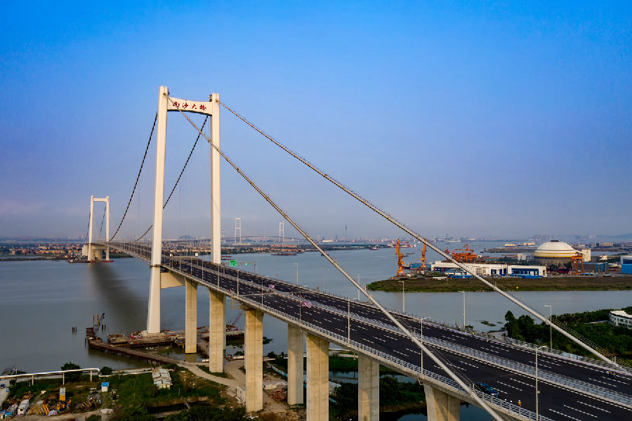 振华重工获得发明专利授权：“长短时时间记忆学习的桥梁健康度北斗监测方法及系统”