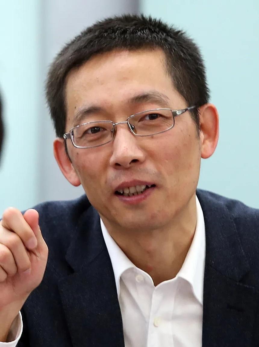 施一公呼吁青年科学家拥抱AI