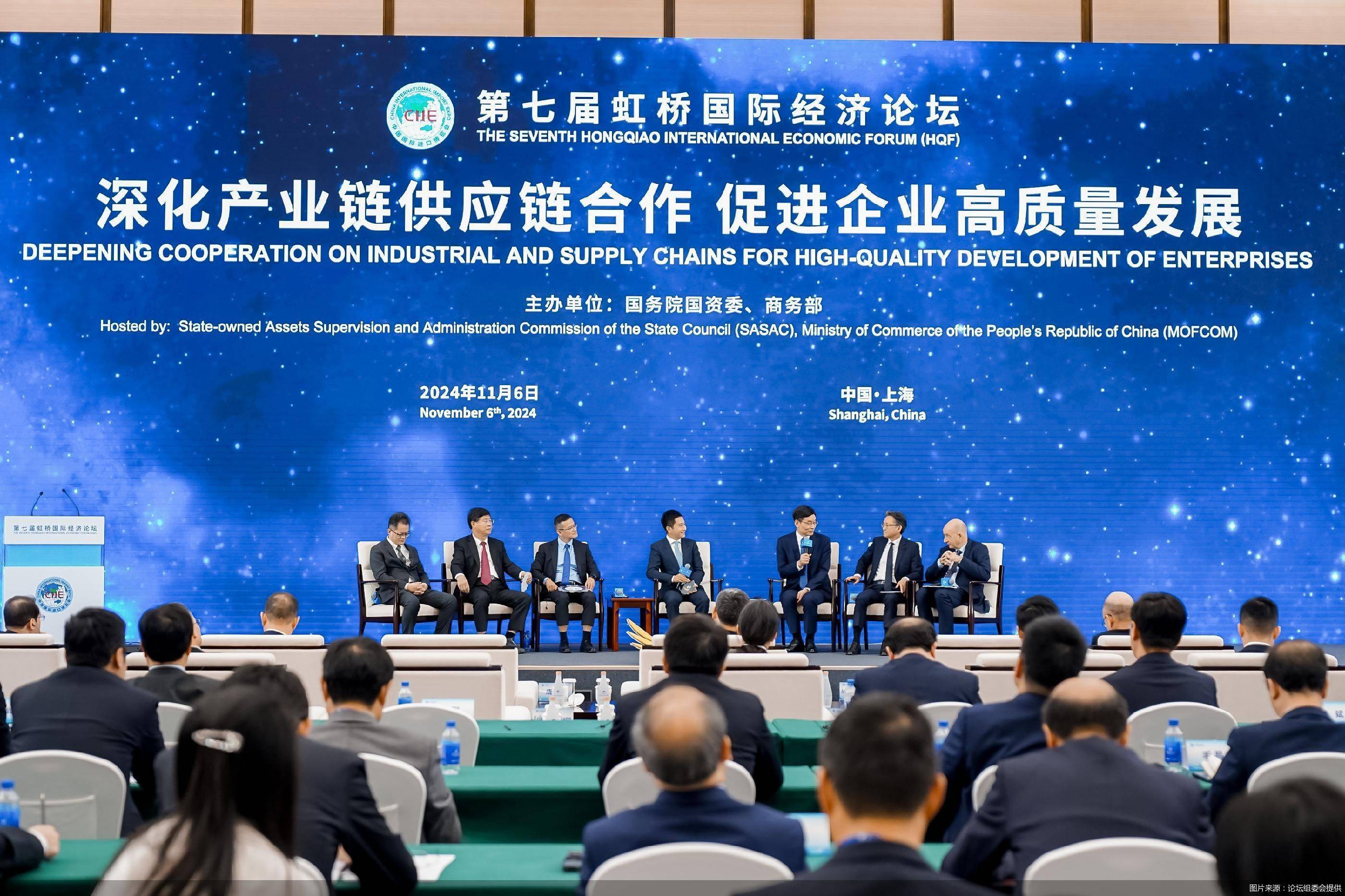 以AI驱动科技制造产业链创新升级，TCL亮相2025链博会