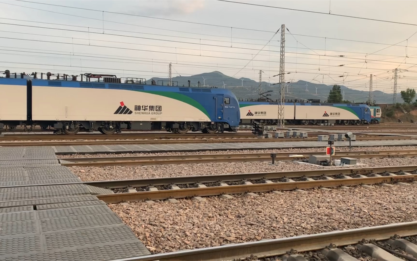 中国神华获得发明专利授权：“可视化重载机车行车指导装置提示功能的测试系统和方法”