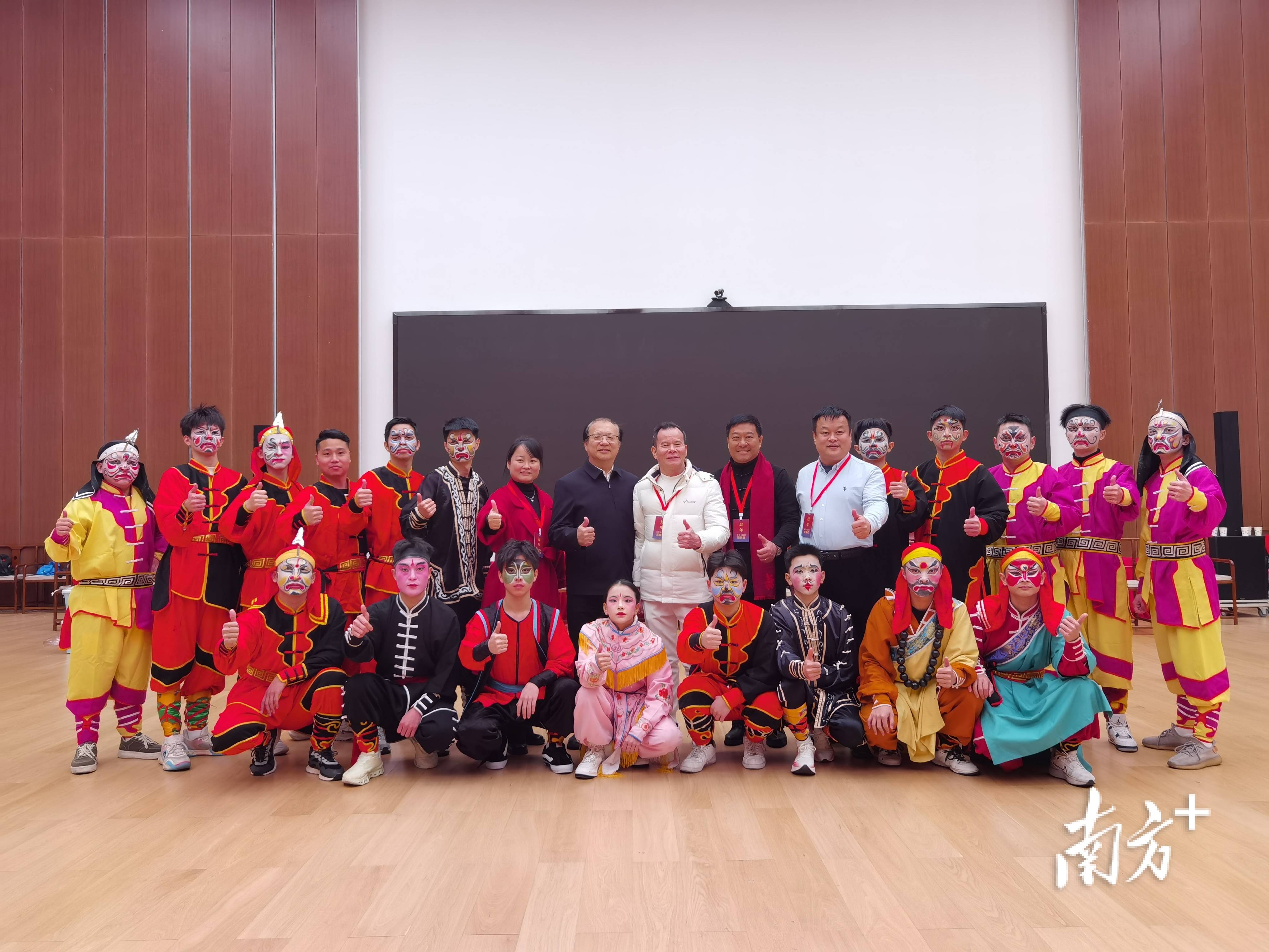 北京站精彩呈现：《英歌》全国巡演华丽登场