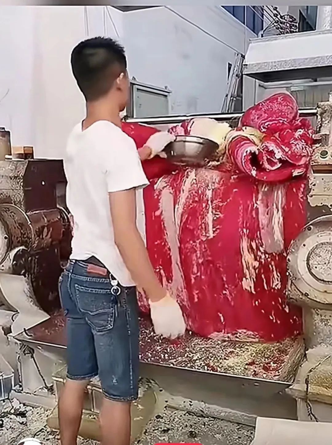 矿区物流爆发前夜：佑驾、Momenta抢滩卡位，“原生玩家”争夺上市窗口