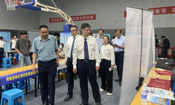 天音控股：易修哥开店数量达360余家