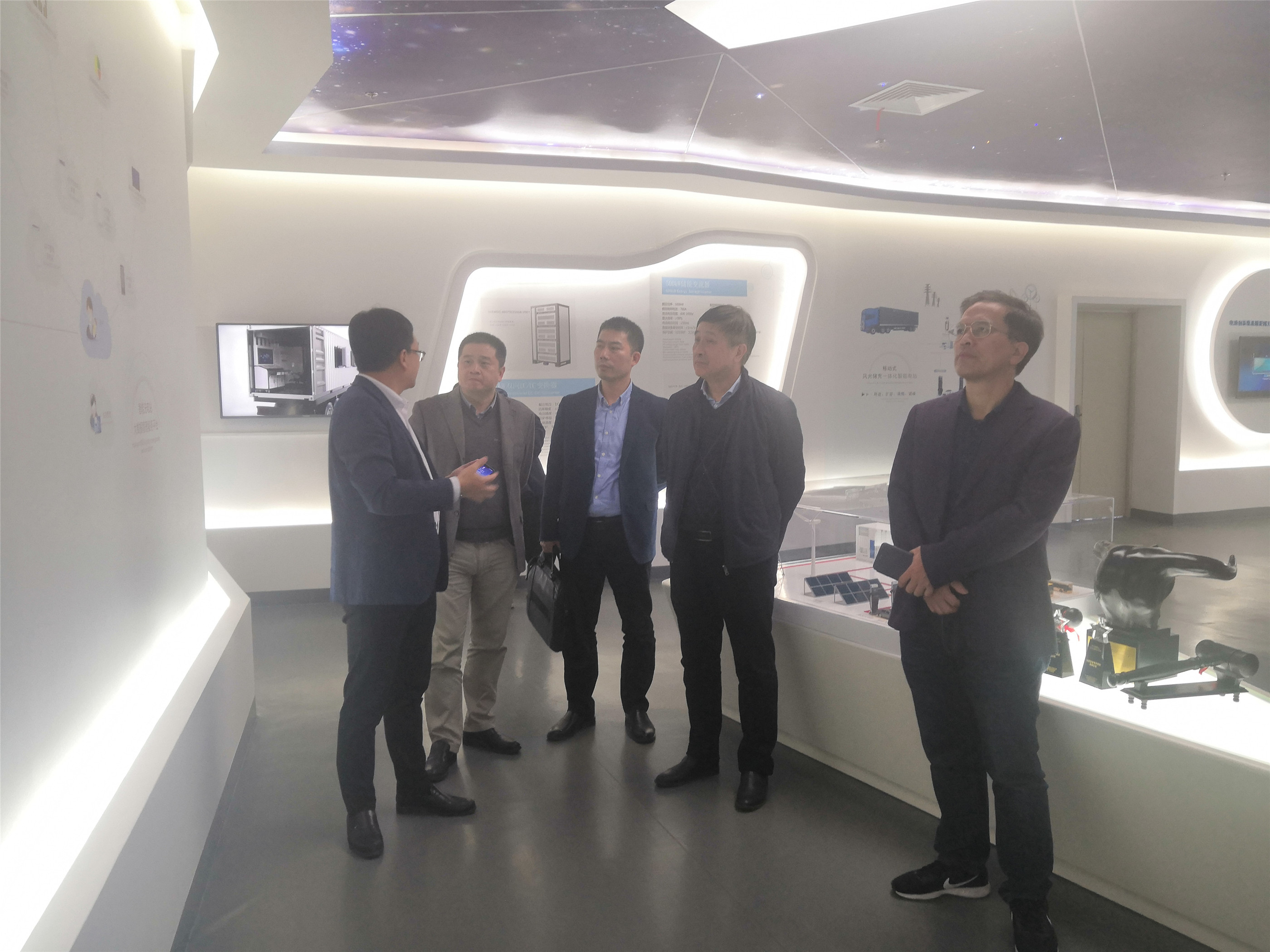 星云股份获得发明专利授权：“一种用于锂电池测试的电子负载”