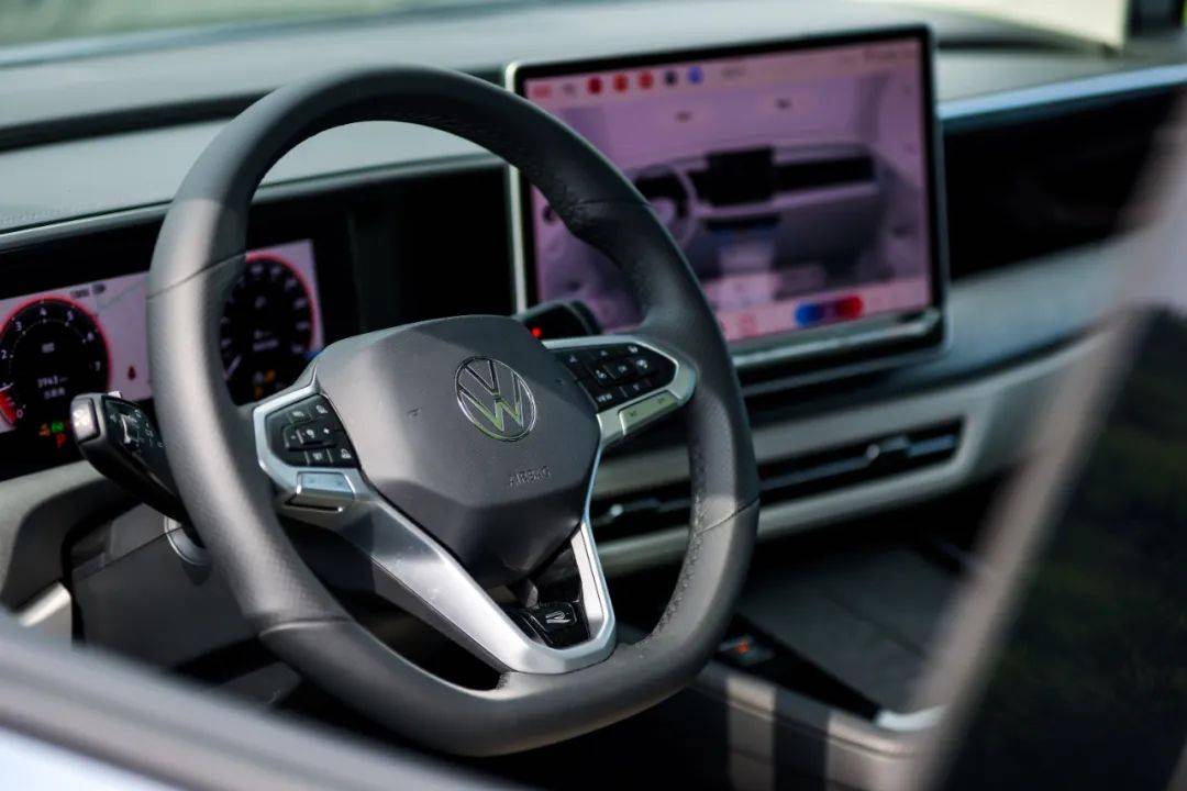 正面对抗新能源 一汽-大众新款揽境上马增强辅助驾驶