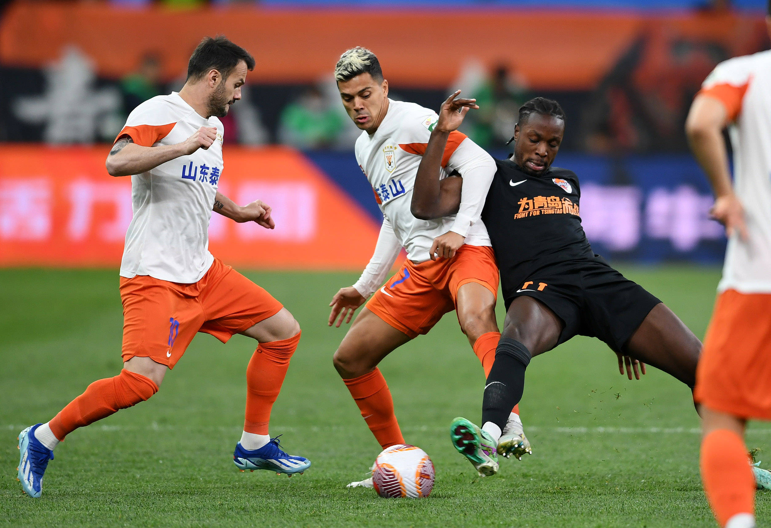 新能泰山：积极实施利润分配回报股东