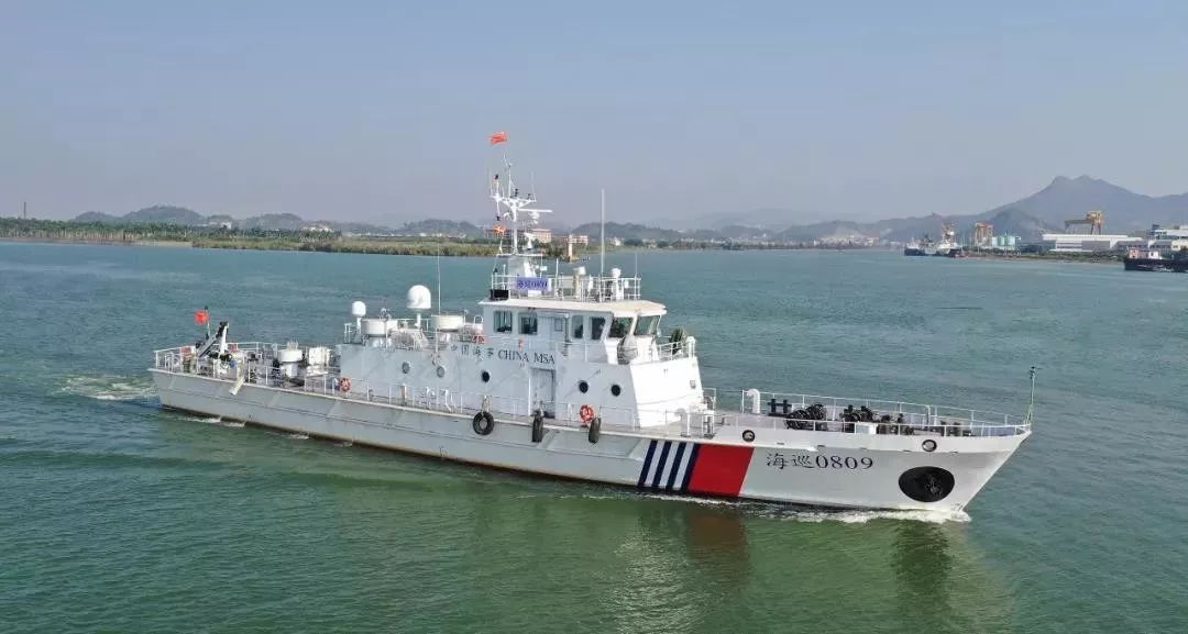 交通救捞首批船艇、航空器功勋标识启用