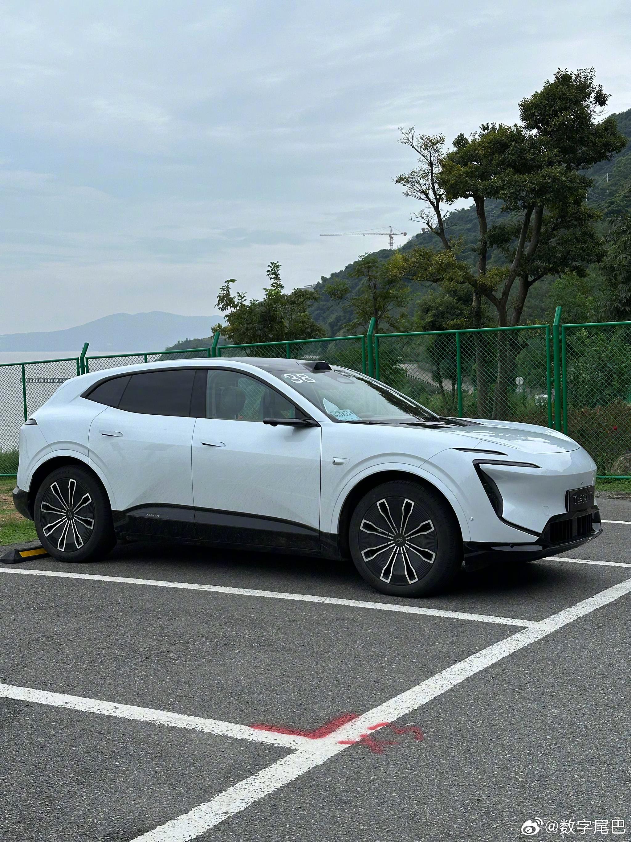 尚界H5正式开启预售??，??预售价16.98万元起??