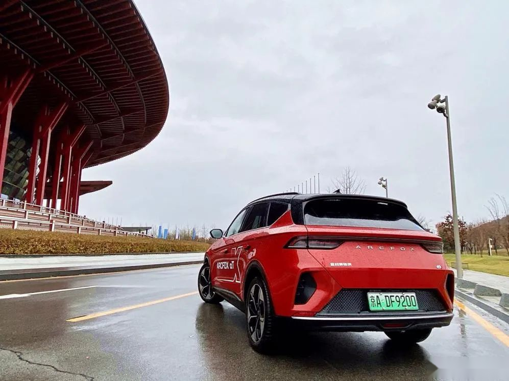 极狐的“下沉之战”：高端品牌闯入6万元市场