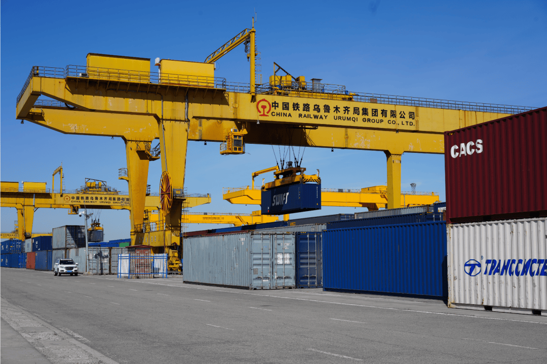 霍尔果斯口岸今年通行中欧（中亚）班列已超6600列