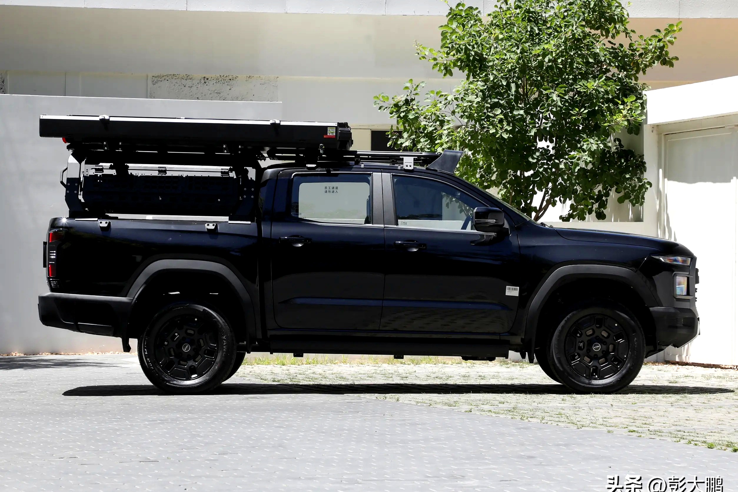 集结三大家族产品 ，威麟品牌想要“改造”皮卡圈