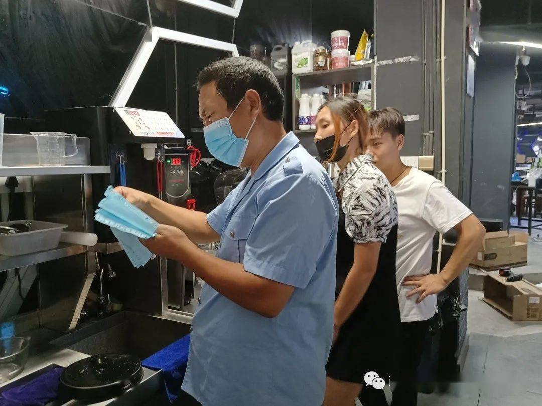 食品饮料周报：年入60亿餐饮巨头，发起“自杀式冲锋”