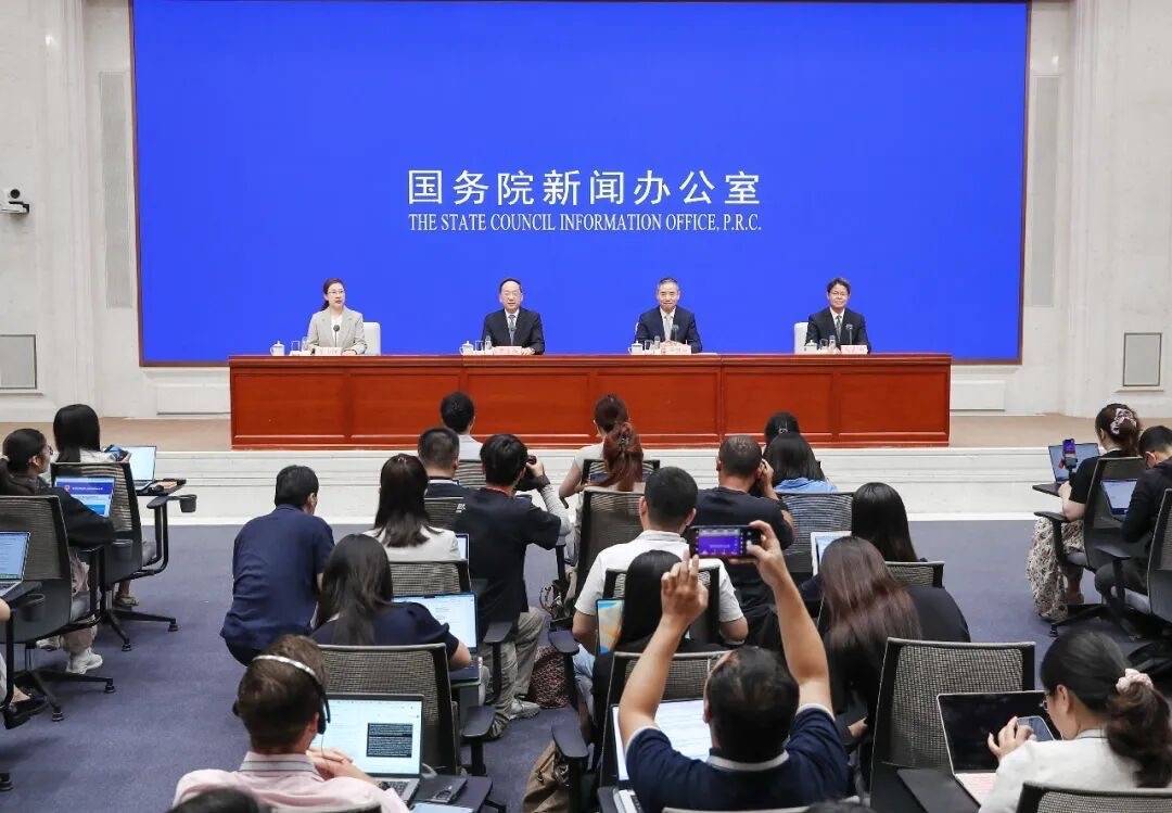 工信部：加快电池前瞻技术的研发和产业化 加大对不合格企业的处置力度