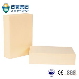 长阳科技获得发明专利授权：“一种多层聚苯硫醚复合膜的制备方法及应用”