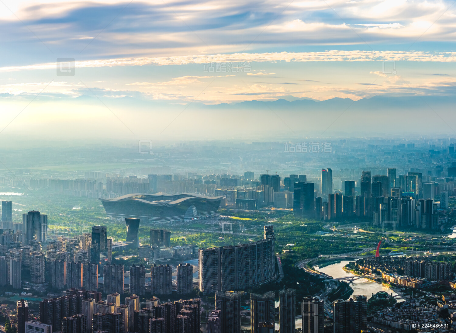 成都3宗宅地收金12.84亿元