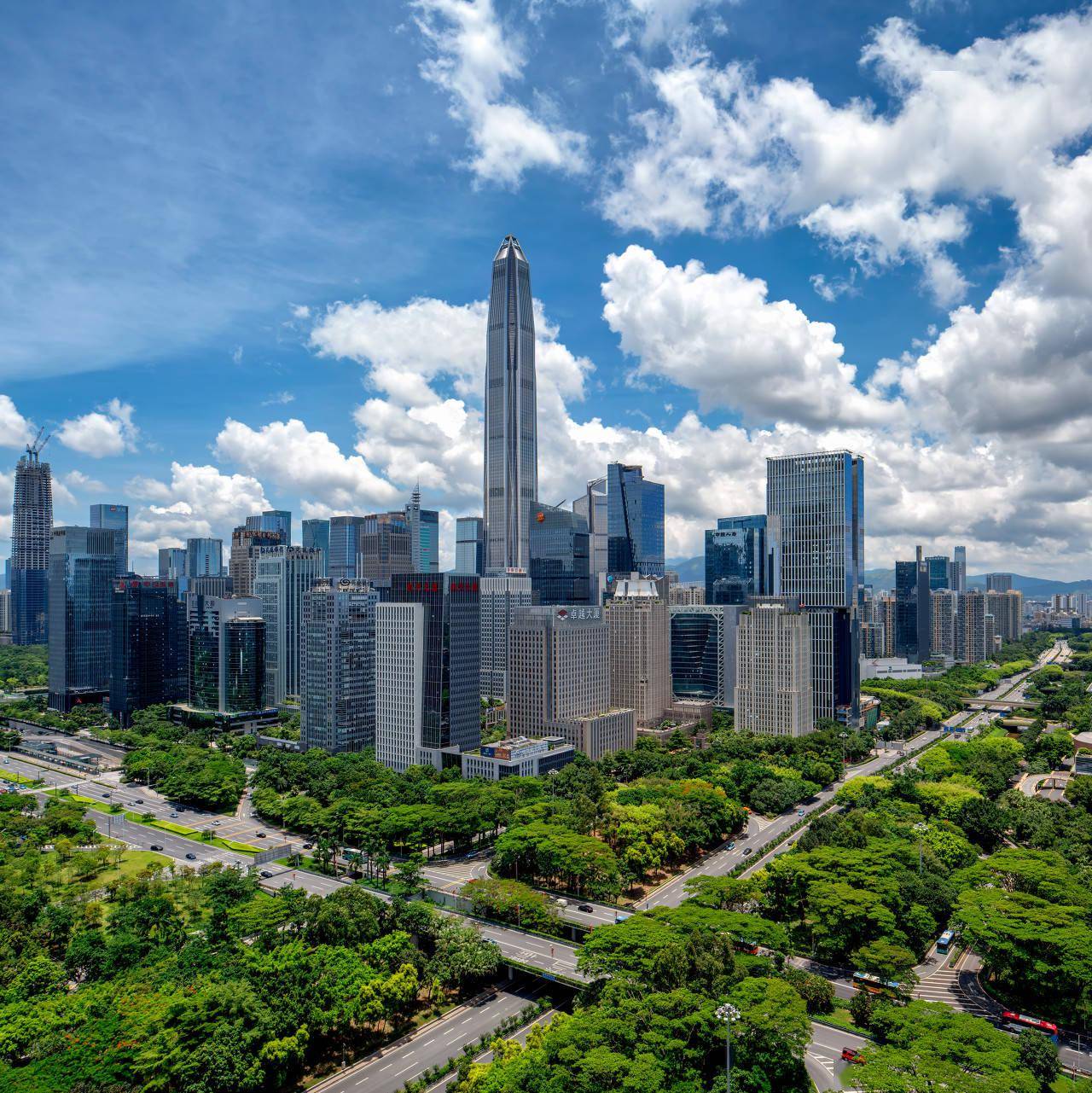 华润置地：郭世清辞任执行董事等职务