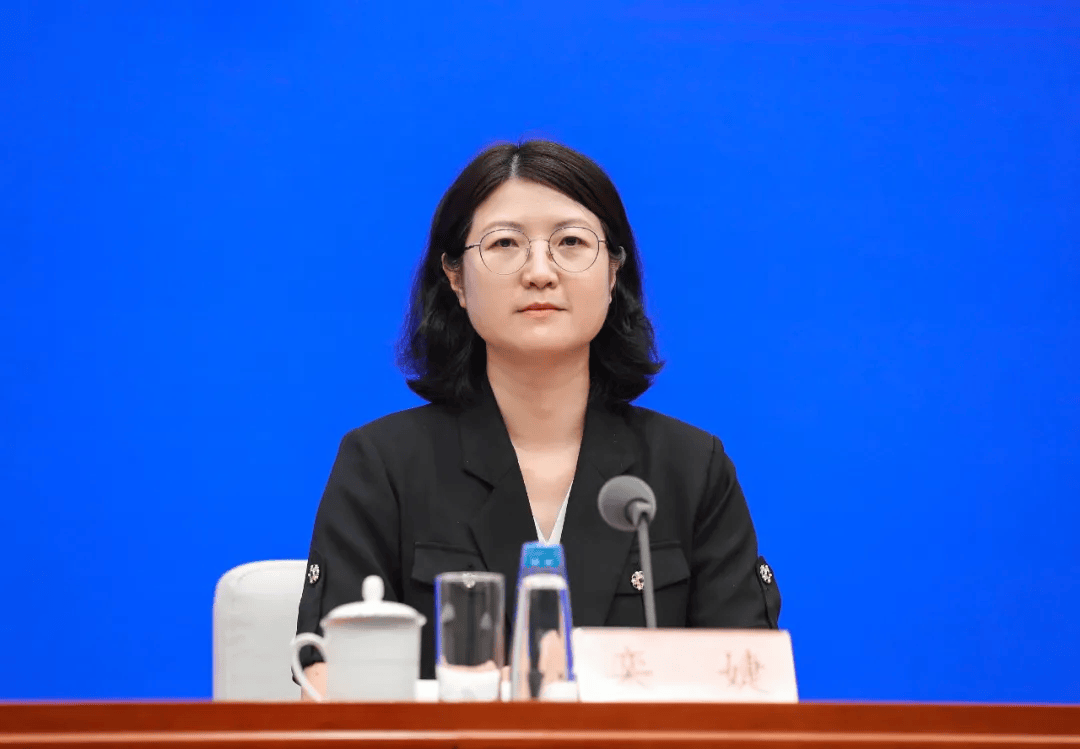 今日看点｜国新办将举行介绍中秋国庆假期交通运输服务保障有关情况新闻发布会