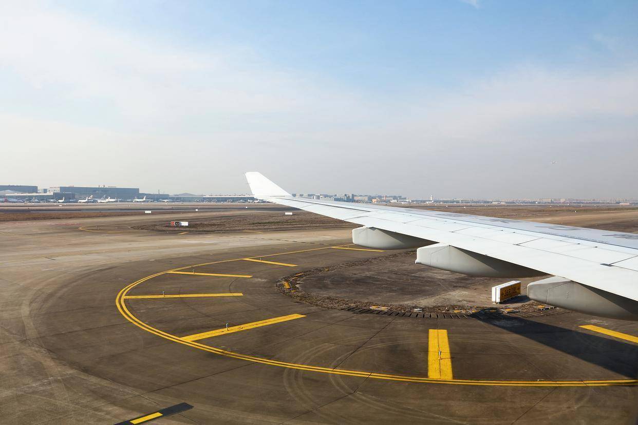 “白菜价”的国际航线，支线机场的赔本吆喝？