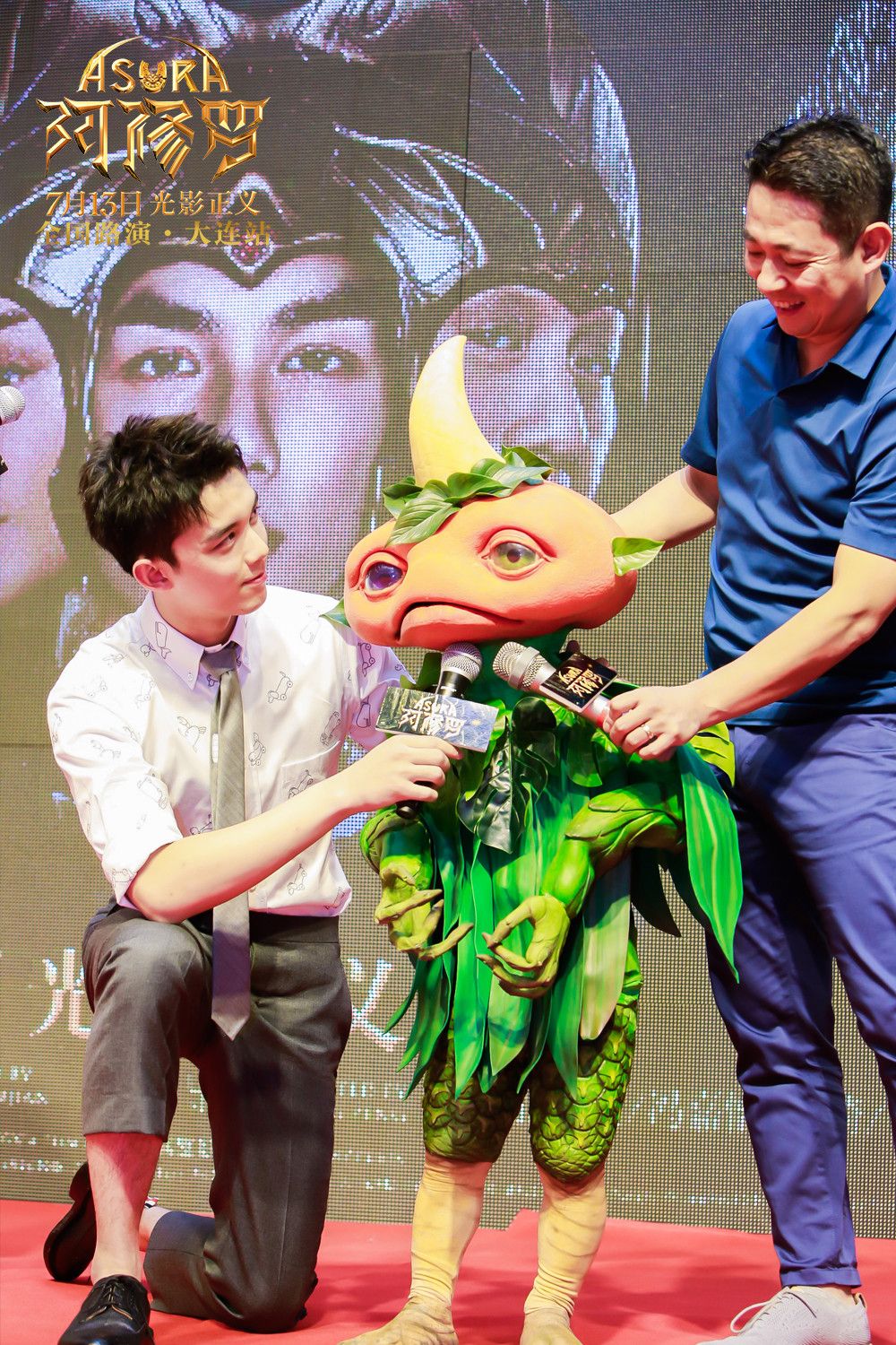 “泰勒效应” 再升级！新专电影双重出击，品牌跟风玩橙色营销