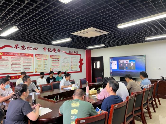 橡胶树育种的科研接力